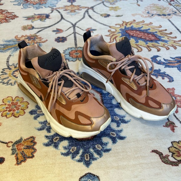 Nike Air Max 200 'Holiday Sparkle' CT1185-900 - Picture 4 of 8